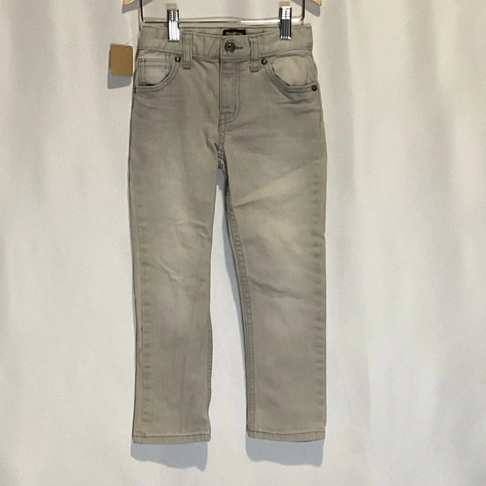 1755. OshKosh Boys Gray Wash Jeans EUC Size 5 Edgy & Cool